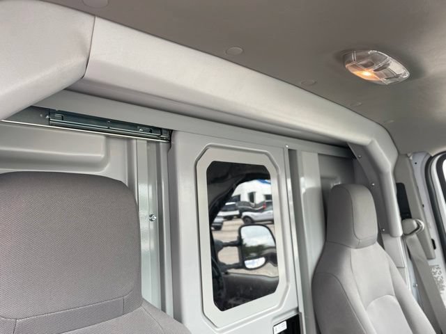 New 2027 Ford E-350 and Econoline 350 Super Duty w/ Power Equipment Group RWD image 46