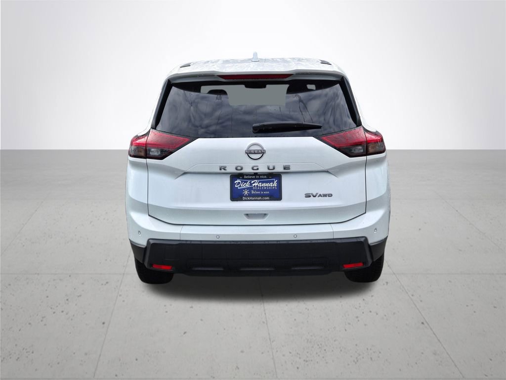 Used 2024 Nissan Rogue SV image 7