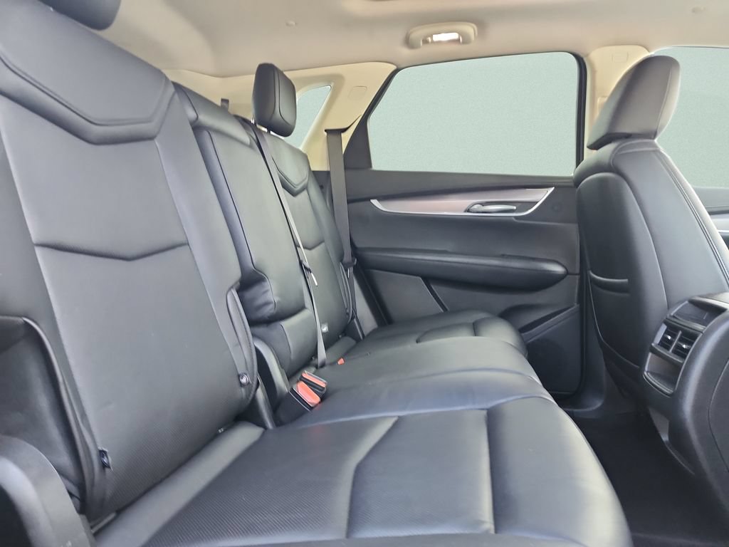 Used 2019 Cadillac XT5 Luxury w/ LPO, Black Ice Package AWD/4WD image 33