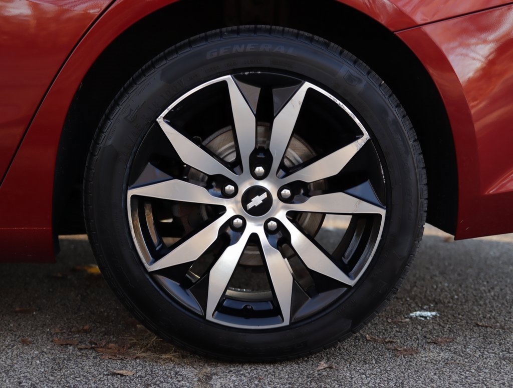 Used 2017 Chevrolet Malibu LT w/ Leather Package image 35