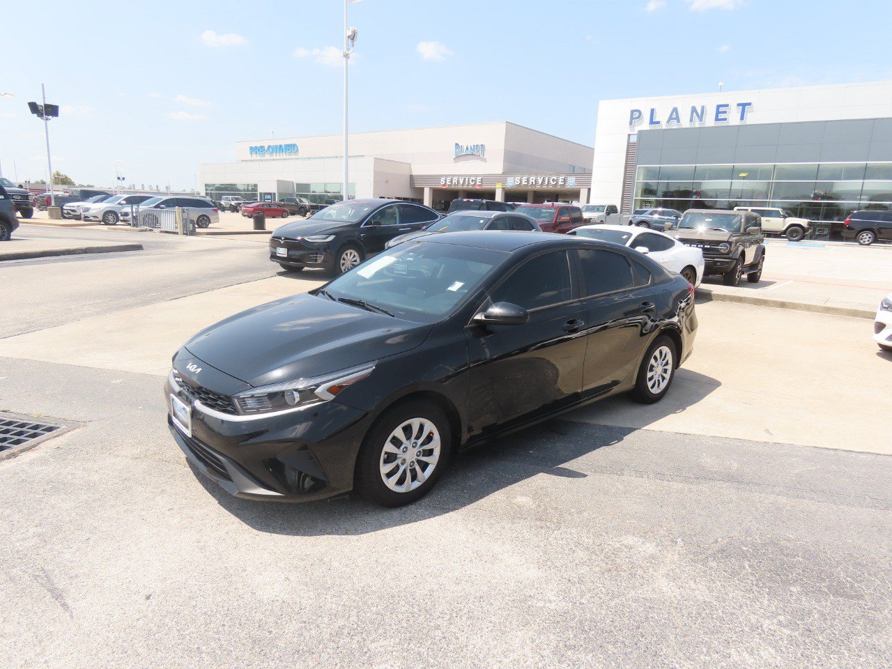 Used 2024 Kia Forte LX FWD image 2