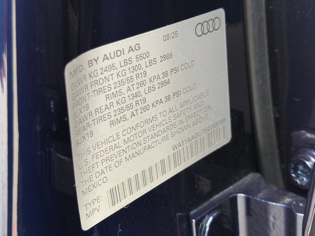 Used 2025 Audi Q5 Premium w/ Convenience Package AWD/4WD image 25