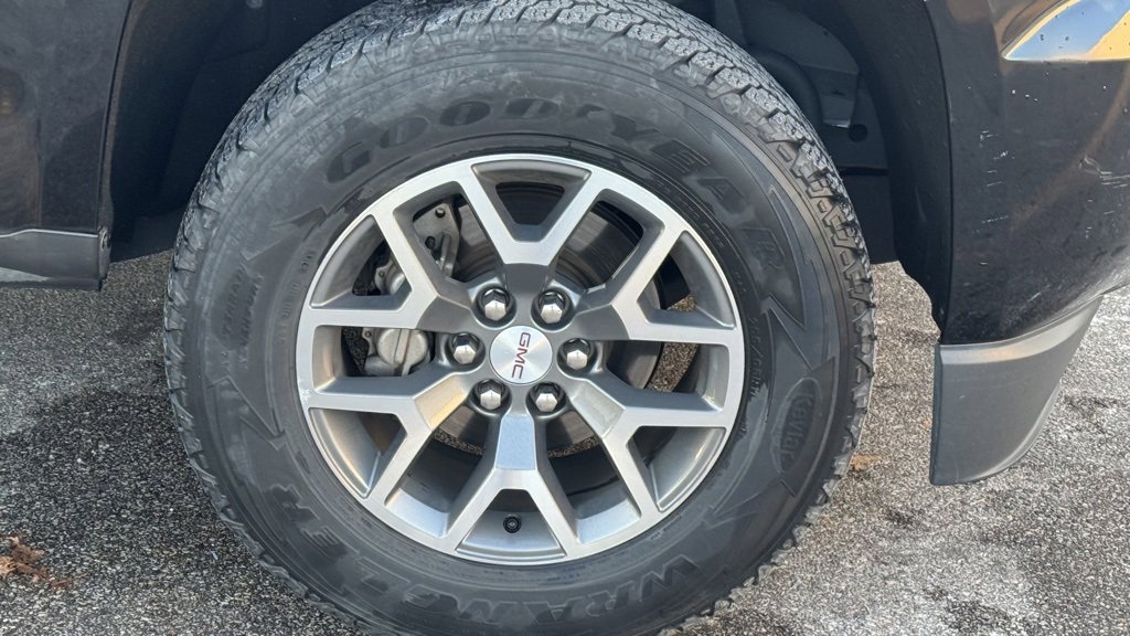 Used 2015 GMC Canyon SLE w/ All-Terrain Package image 7