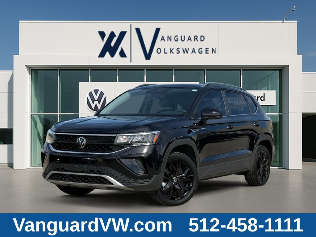 Used 2022 Volkswagen Taos SE w/ Driver Assistance Package FWD image 1
