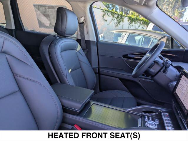 New 2026 Lincoln Nautilus Premier AWD/4WD image 13