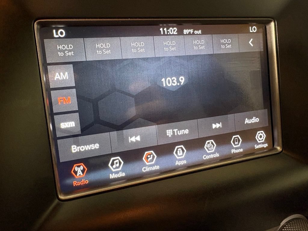 Used 2019 Jeep Grand Cherokee Laredo RWD image 34