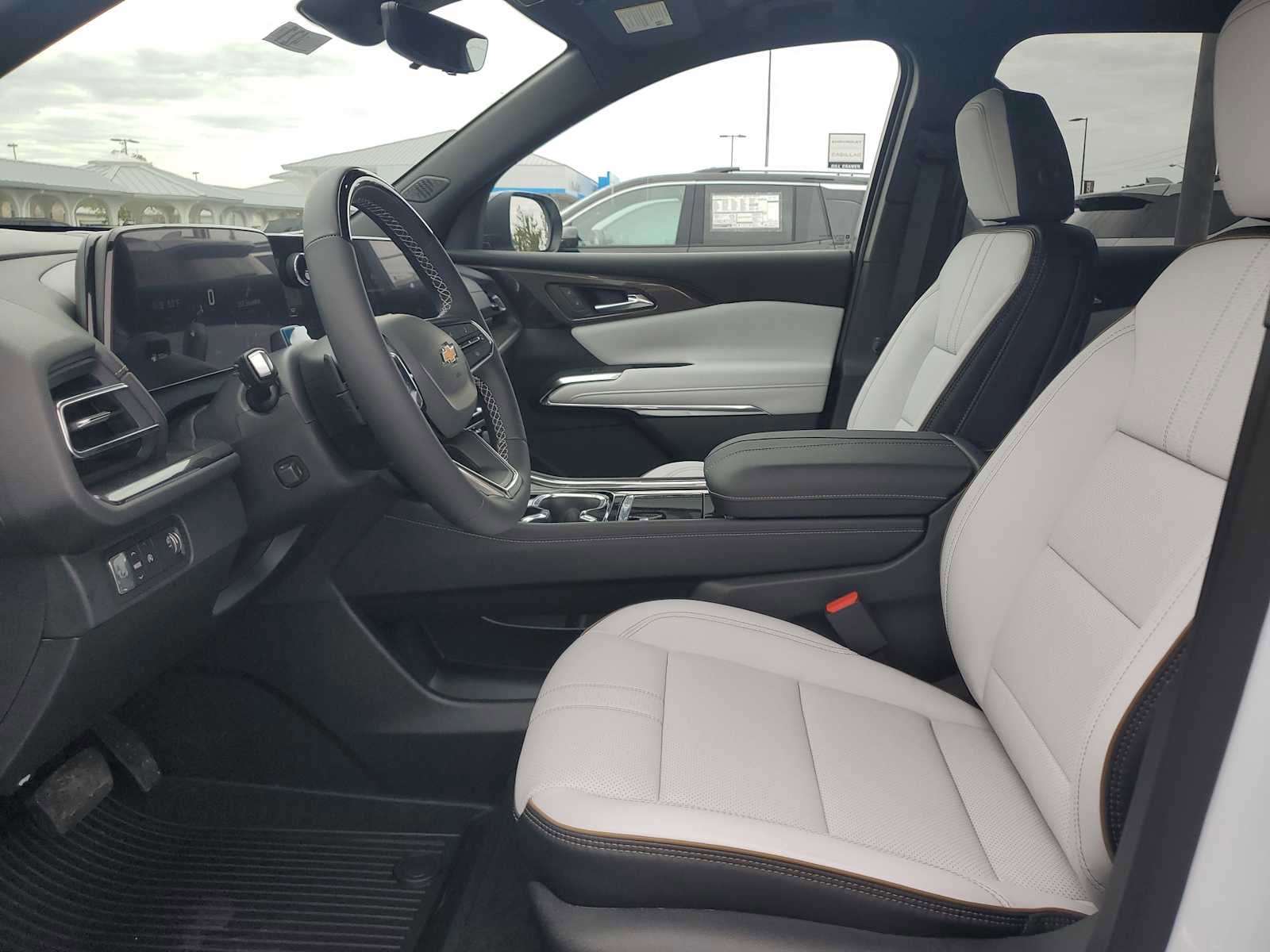 New 2026 Chevrolet Traverse High Country w/ LPO, Floor Liner Package image 15