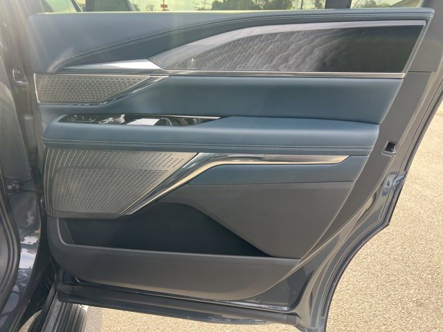 Used 2025 Cadillac Escalade IQ Luxury 2 w/ LPO, Premium Carpet Package image 32