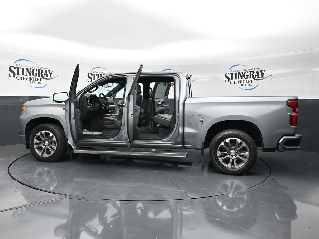 Certified 2024 Chevrolet Silverado 1500 High Country w/ Technology Package AWD/4WD image 40