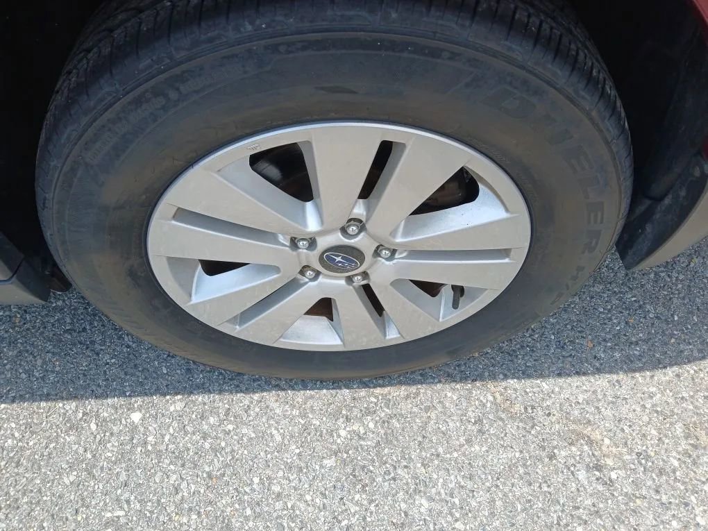 Used 2018 Subaru Outback 2.5i Premium image 25