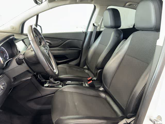 Used 2019 Buick Encore Sport Touring FWD image 17