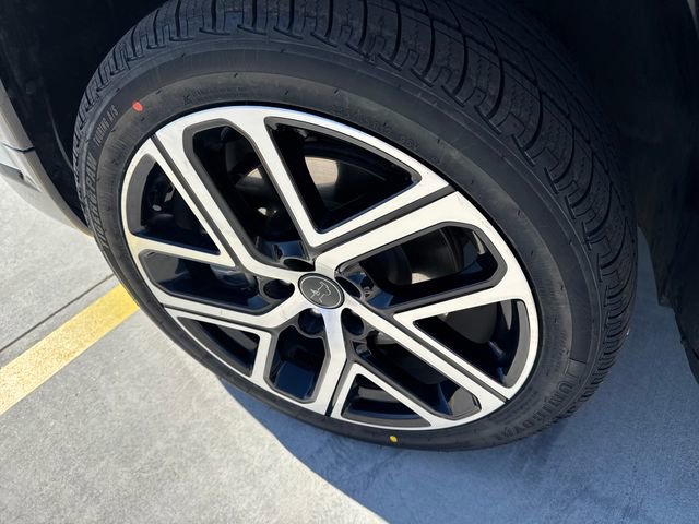 Used 2025 Jeep Compass Limited w/ Elite Group image 18