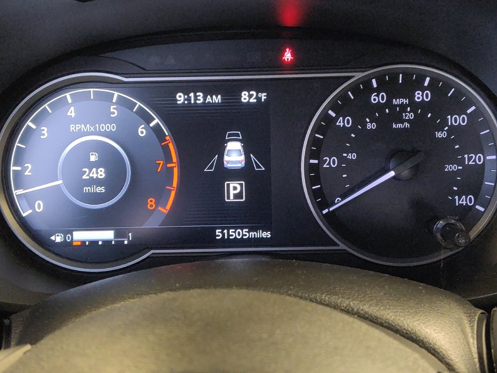 Used 2024 Nissan Versa SR FWD image 23