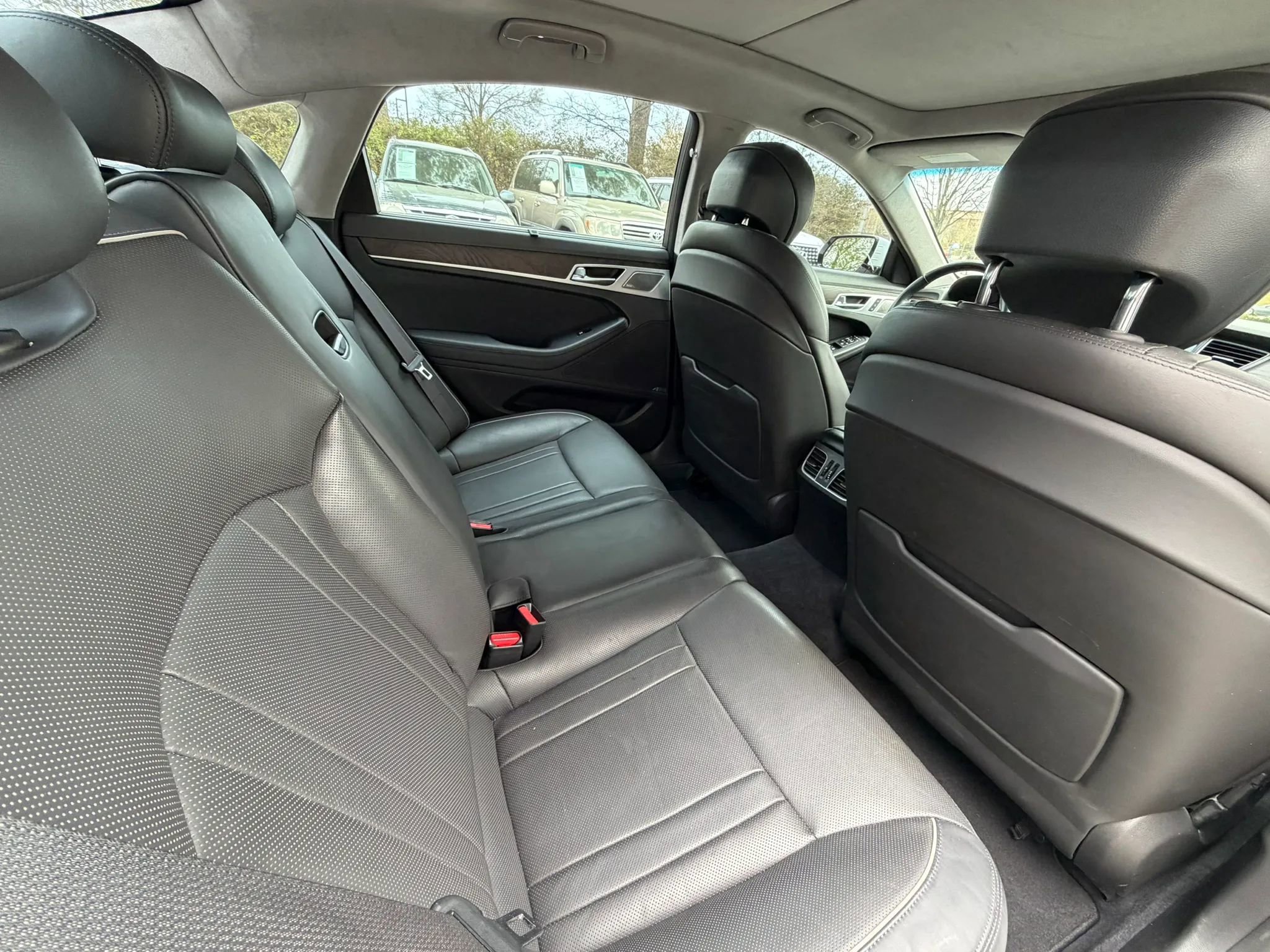 Used 2019 Genesis G80 5.0 Ultimate image 12