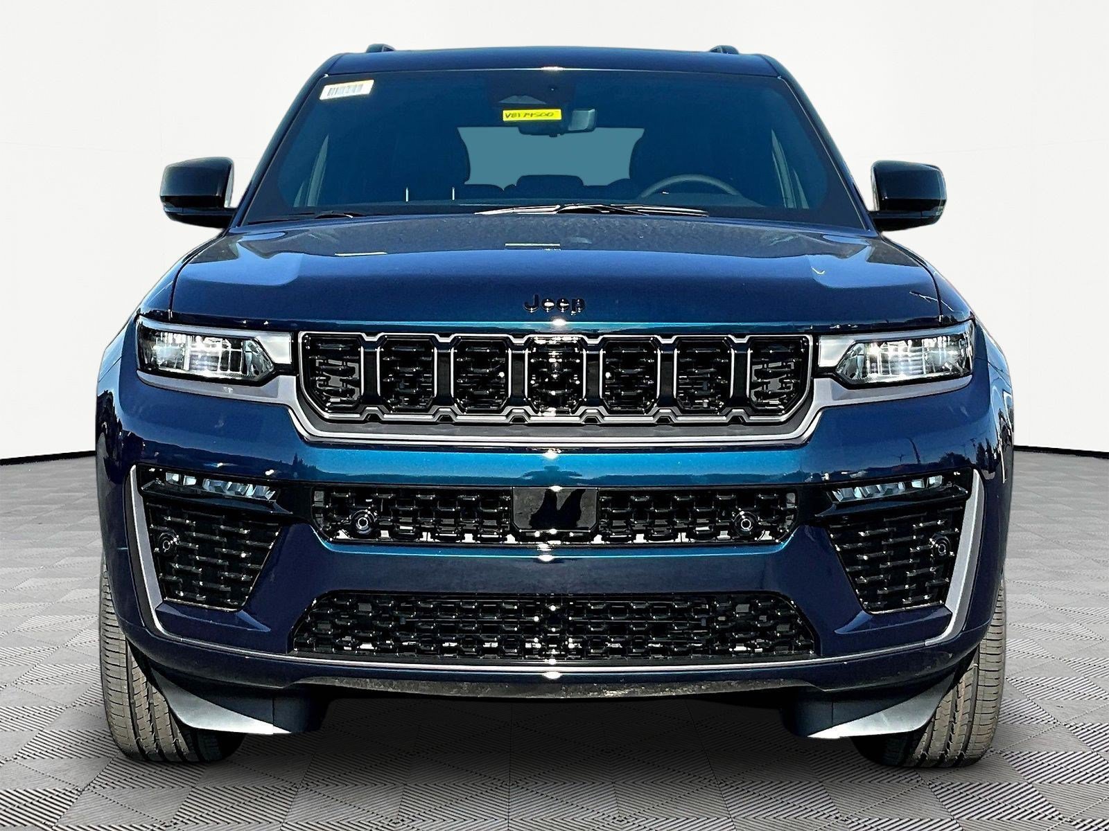New 2027 Jeep Grand Cherokee Limited AWD/4WD image 2