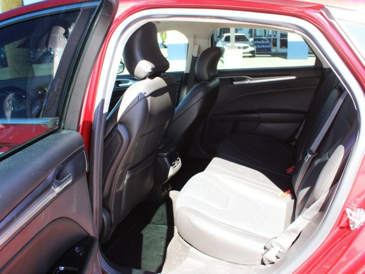 Used 2015 Ford Fusion Titanium FWD image 12