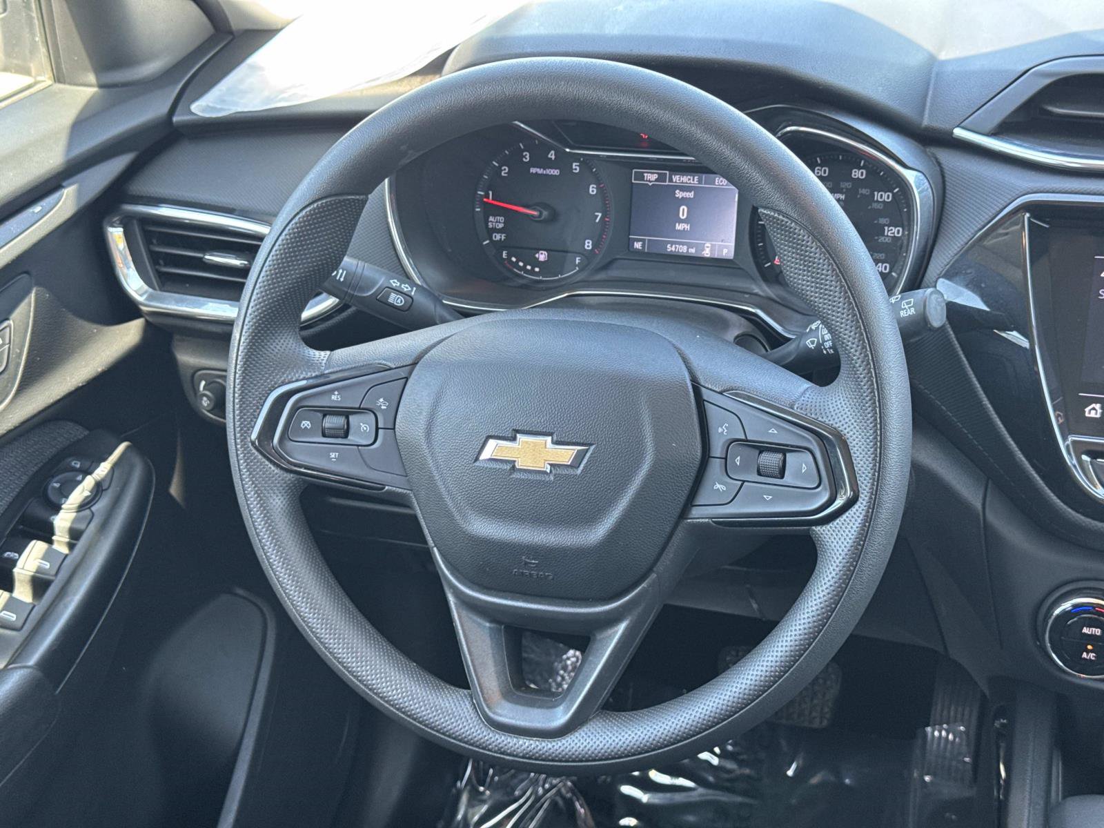 Used 2023 Chevrolet TrailBlazer LT w/ Convenience Package FWD image 10