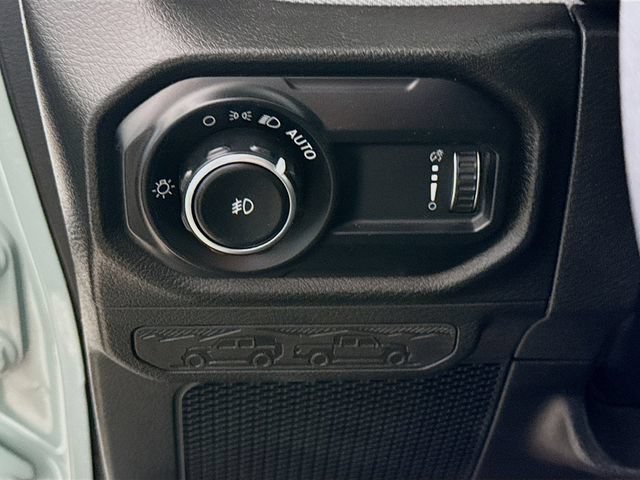 Used 2024 Jeep Wrangler Unlimited Sport AWD/4WD image 10