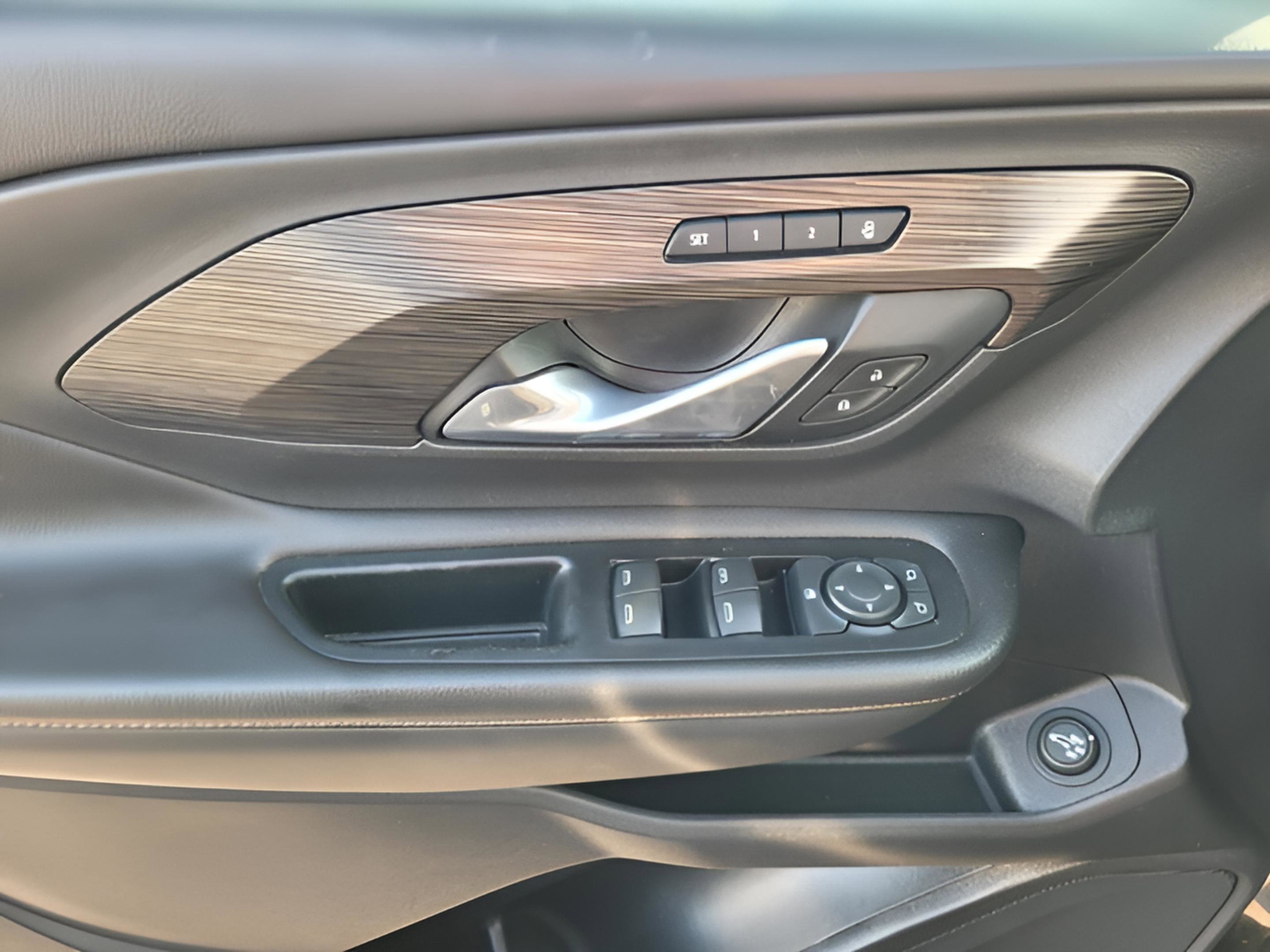 Used 2019 GMC Terrain SLT w/ Preferred Package image 23