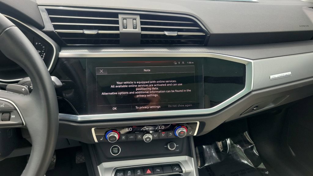 Used 2024 Audi Q3 2.0T Premium image 14