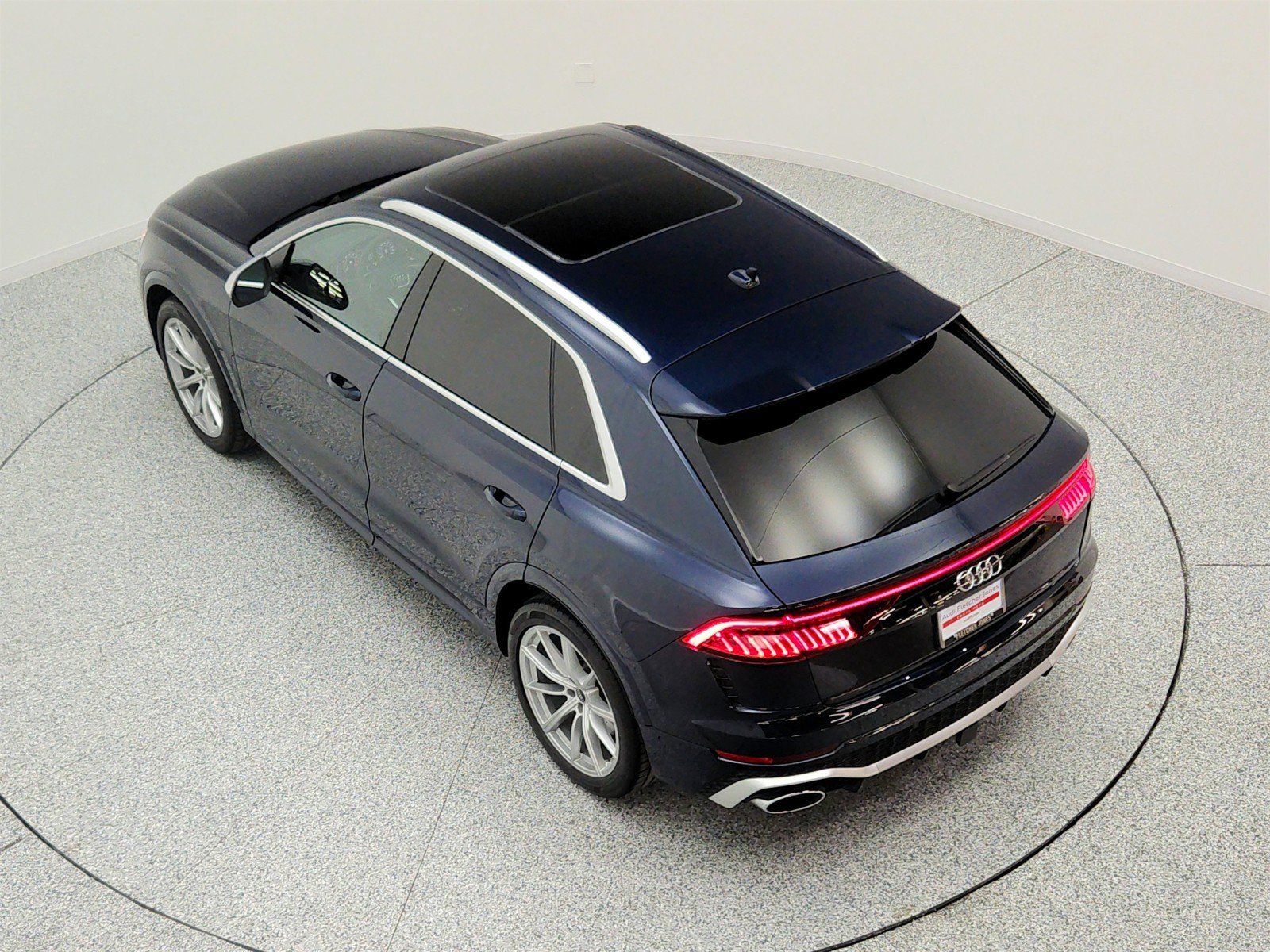 Used 2024 Audi RS Q8 w/ Executive Package AWD/4WD image 28