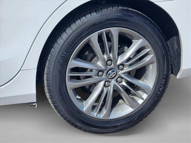 Used 2017 Toyota Camry SE image 21