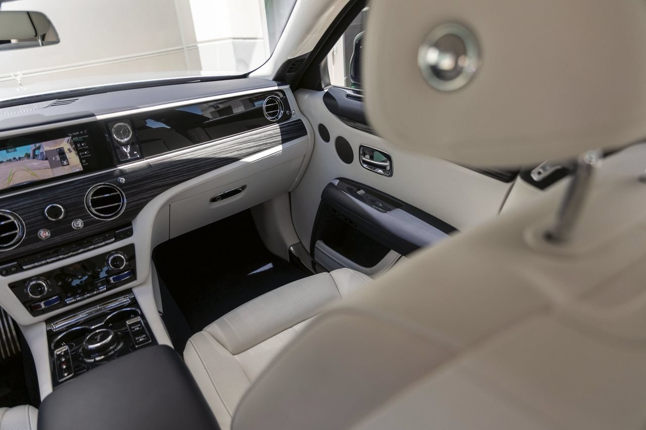 New 2025 Rolls-Royce Ghost AWD/4WD image 50