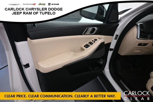Used 2022 BMW X5 xDrive45e w/ Executive Package AWD/4WD image 13