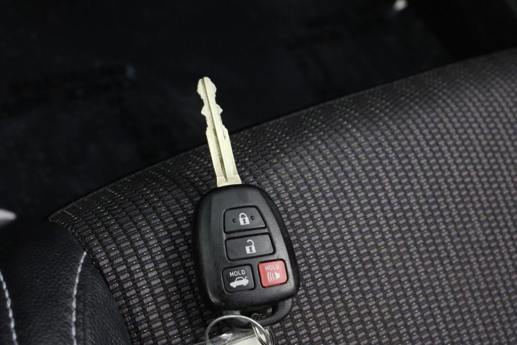 Used 2019 Toyota Corolla SE FWD image 29