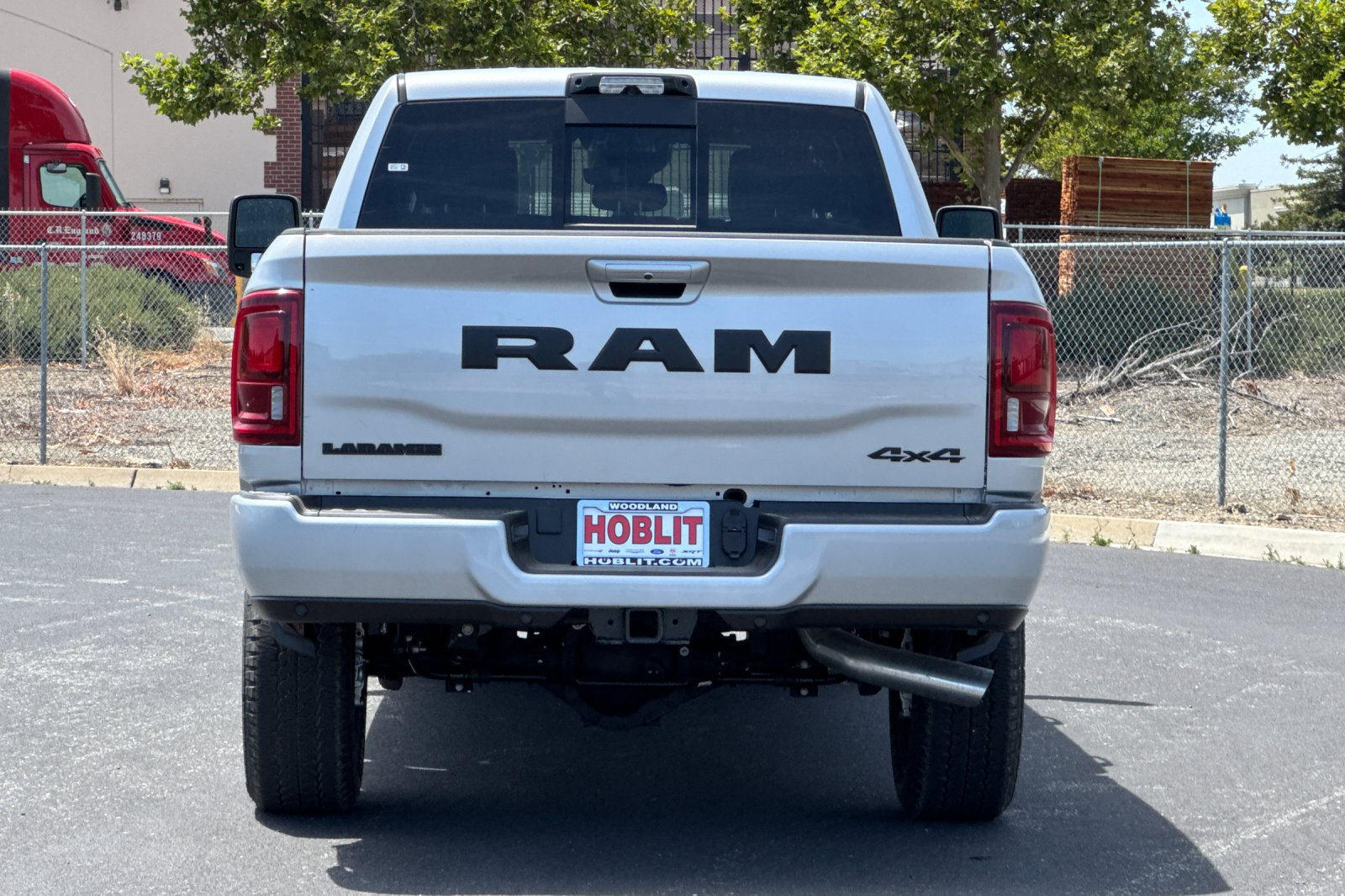 New 2026 RAM 2500 Laramie AWD/4WD image 4