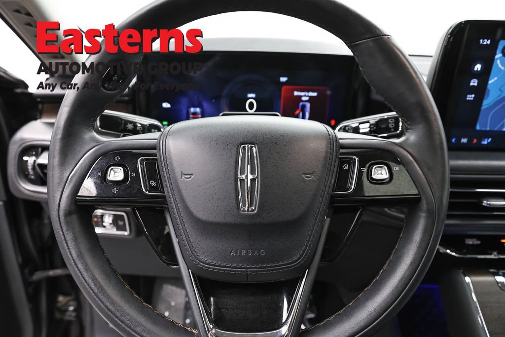 Used 2025 Lincoln Aviator Reserve w/ Illumination Package AWD/4WD image 10