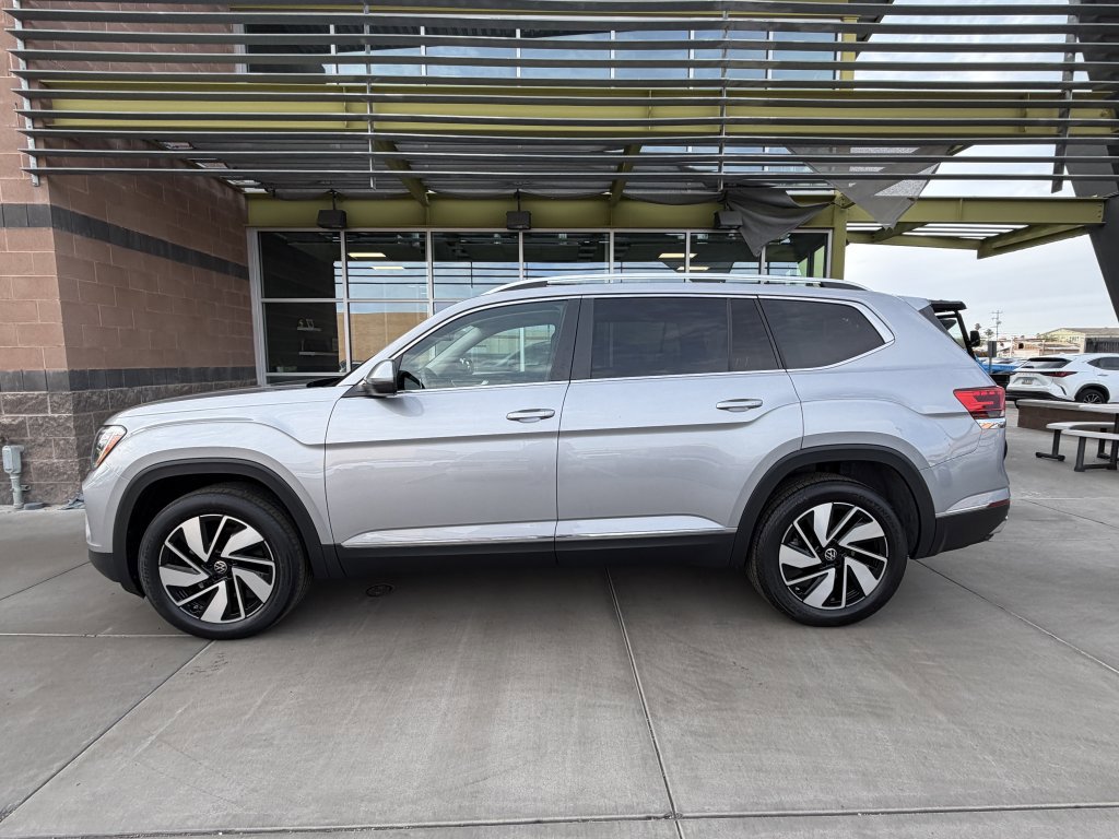 Used 2024 Volkswagen Atlas SEL image 7