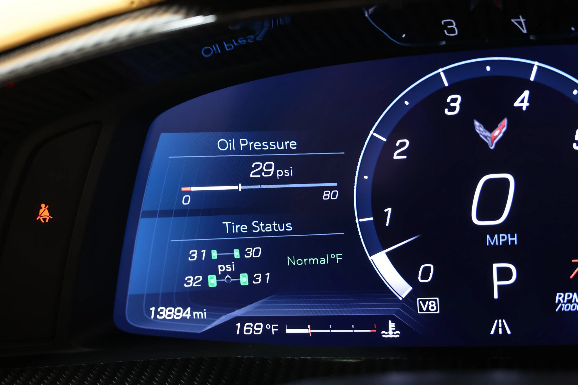 Used 2022 Chevrolet Corvette Stingray Premium Conv w/ Z51 Performance Package RWD image 34