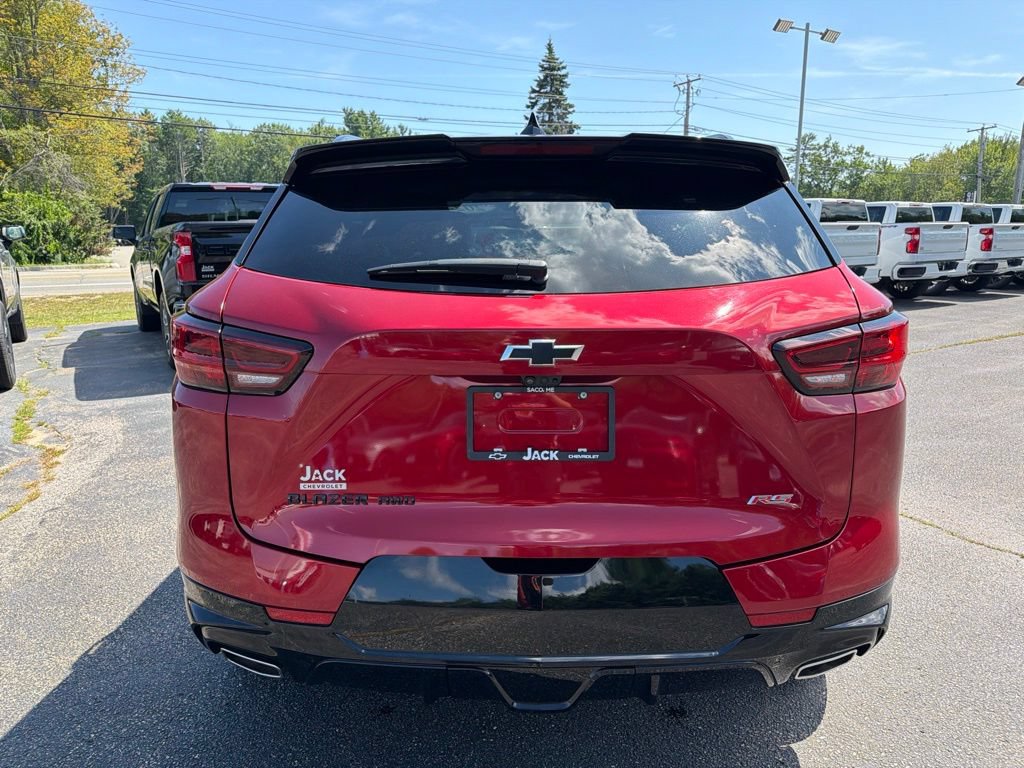 Used 2024 Chevrolet Blazer RS w/ Driver Confidence II Package AWD/4WD image 6