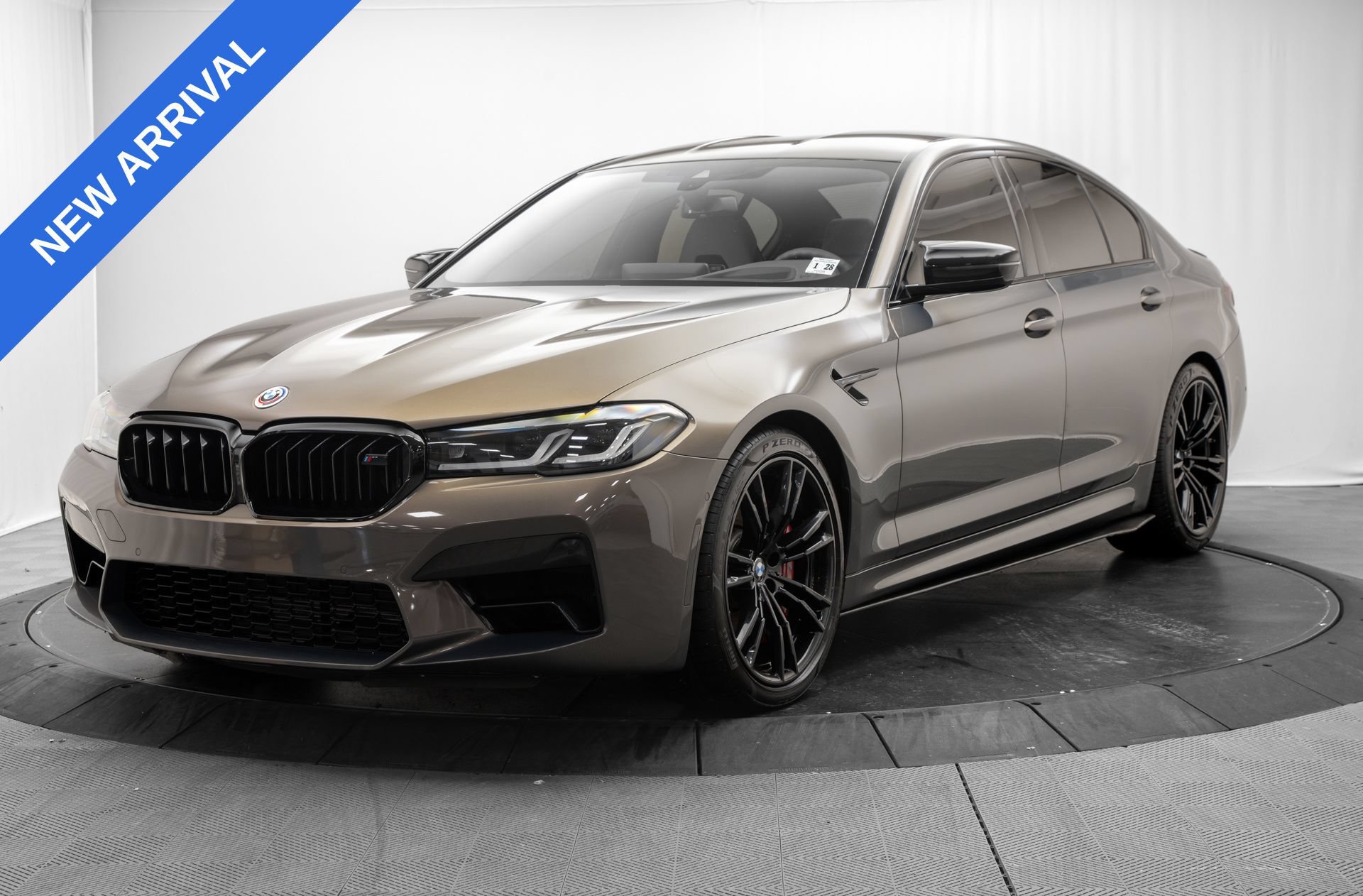 Used 2023 BMW M5 w/ Competition Package AWD/4WD image 3