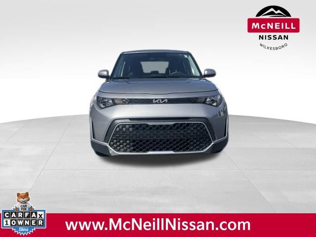 Used 2023 Kia Soul LX image 2