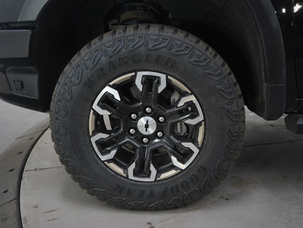 Used 2022 Chevrolet Silverado 1500 ZR2 image 27