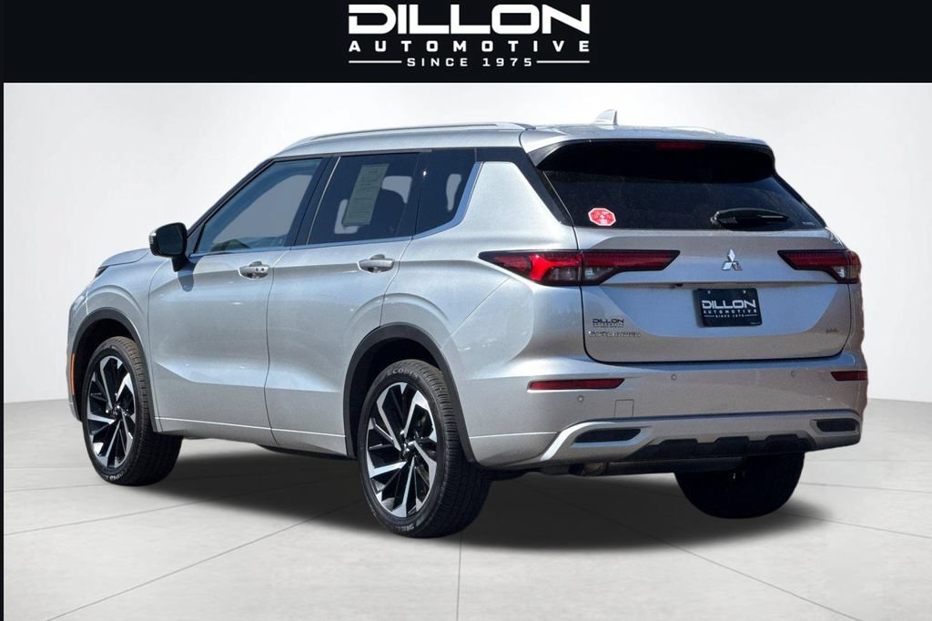 Used 2024 Mitsubishi Outlander SEL AWD/4WD image 6
