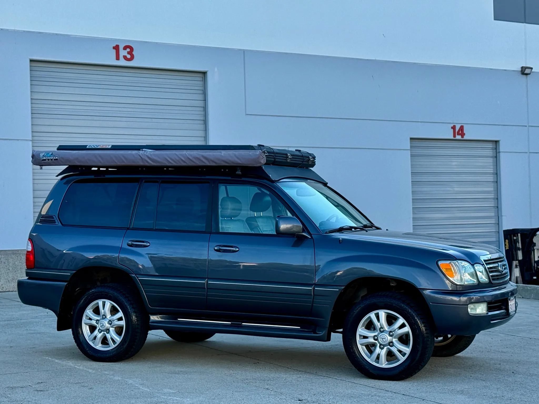 Used 2005 Lexus LX 470 4WD