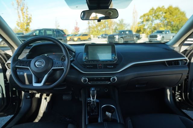 Used 2022 Nissan Altima 2.5 SV image 26