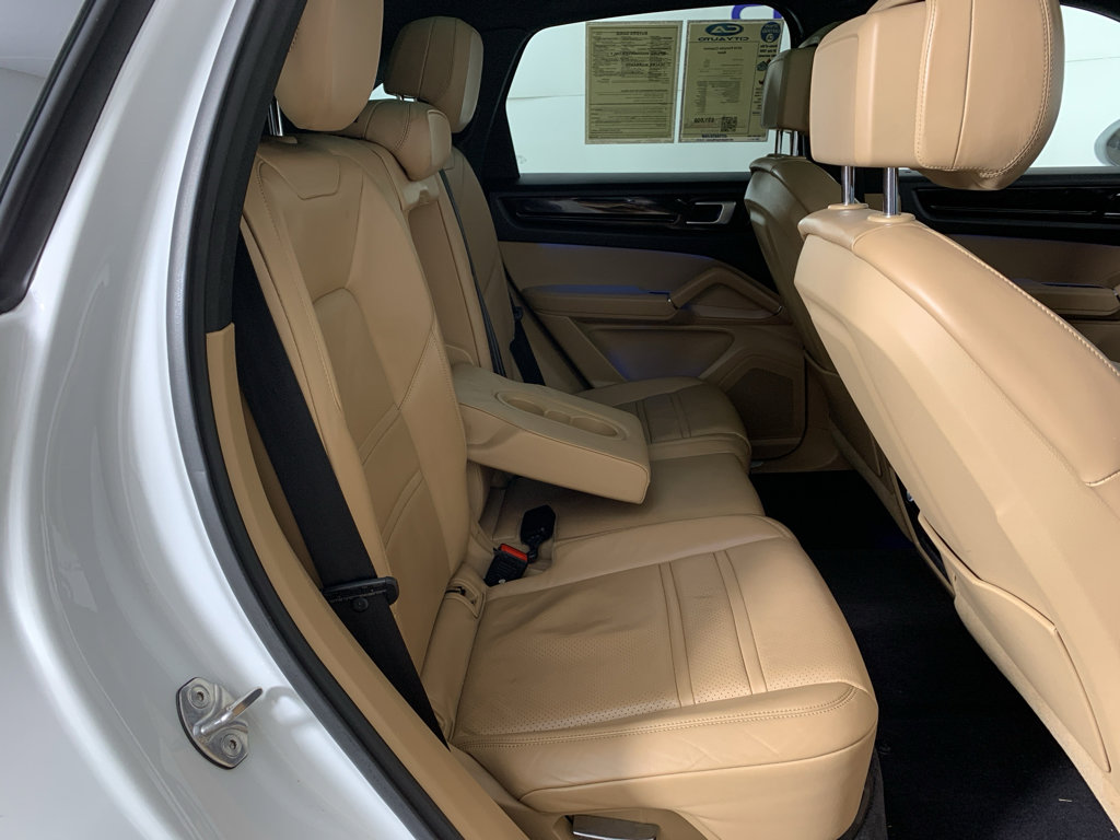 Used 2019 Porsche Cayenne image 40