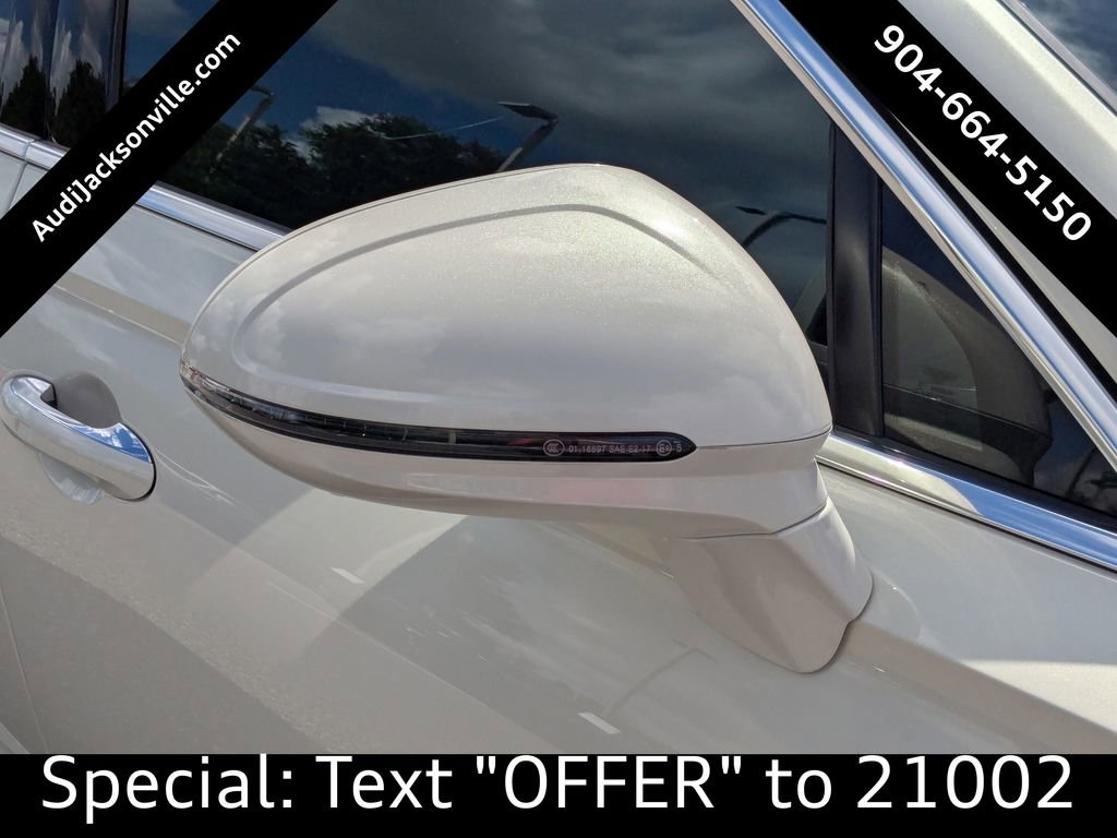 Used 2022 Bentley Flying Spur W12 image 12