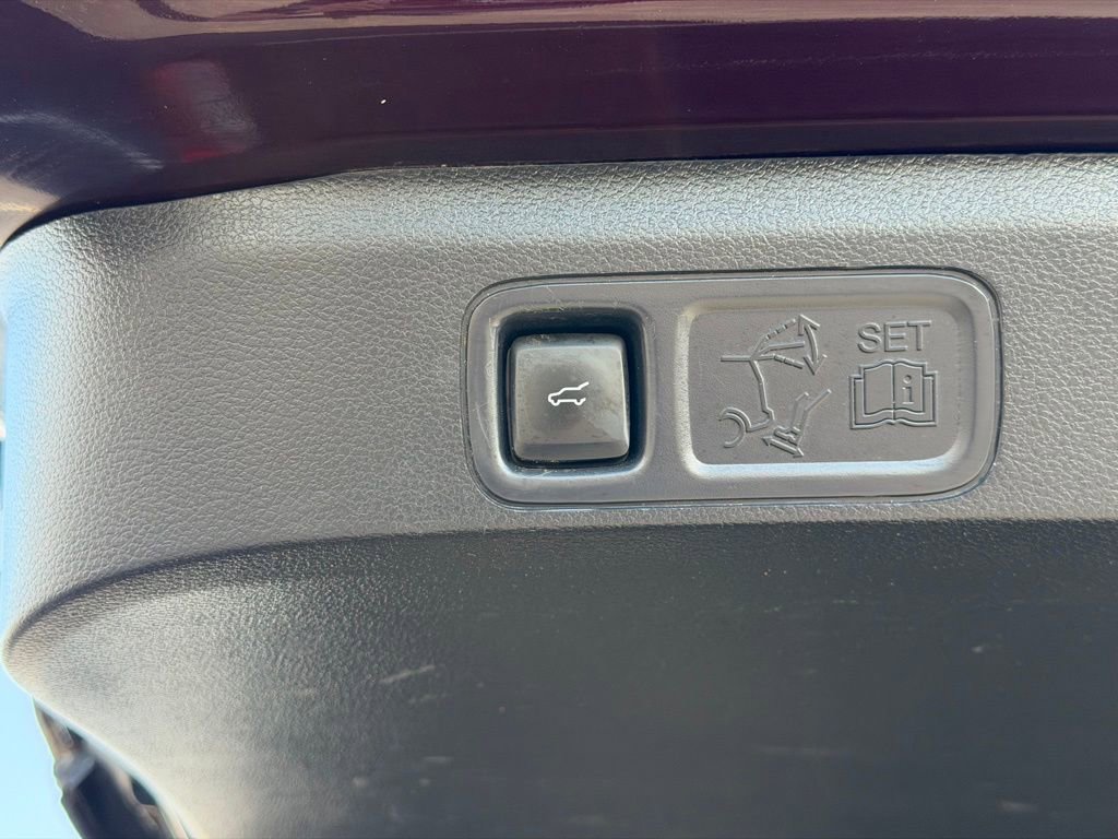 Used 2024 Ford Expedition Limited image 47