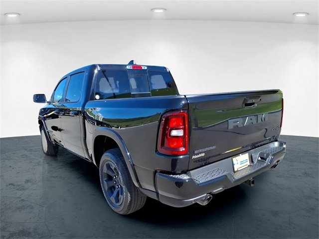 New 2026 RAM 1500 4x4 Crew Cab image 4