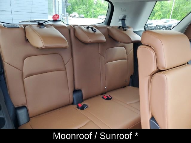 Certified 2025 Nissan Pathfinder Platinum w/ Cargo Package AWD/4WD image 18