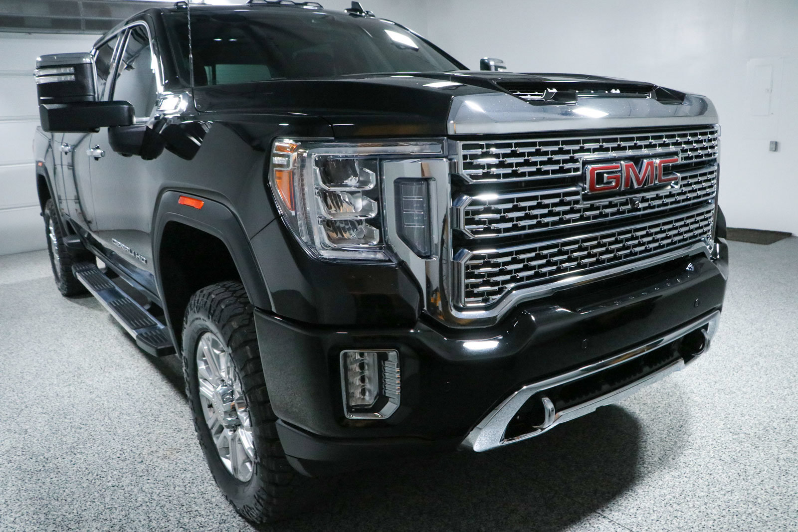 Used 2022 GMC Sierra 2500 Denali AWD/4WD image 5