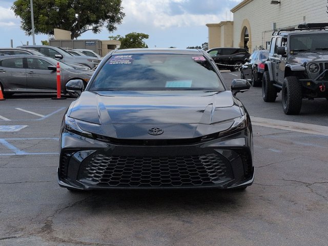 Used 2025 Toyota Camry XSE w/ Premium Plus Package AWD/4WD image 2