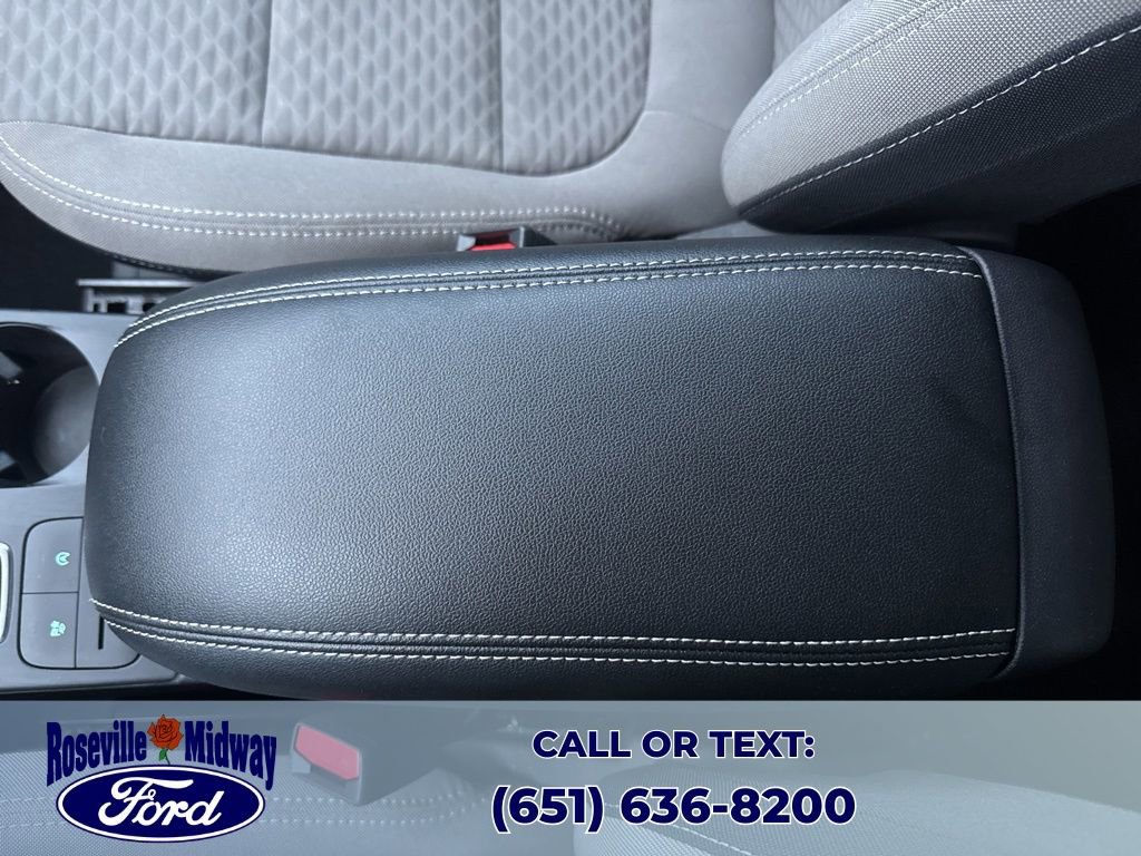 Used 2022 Ford Escape SE w/ Cold Weather Package image 13