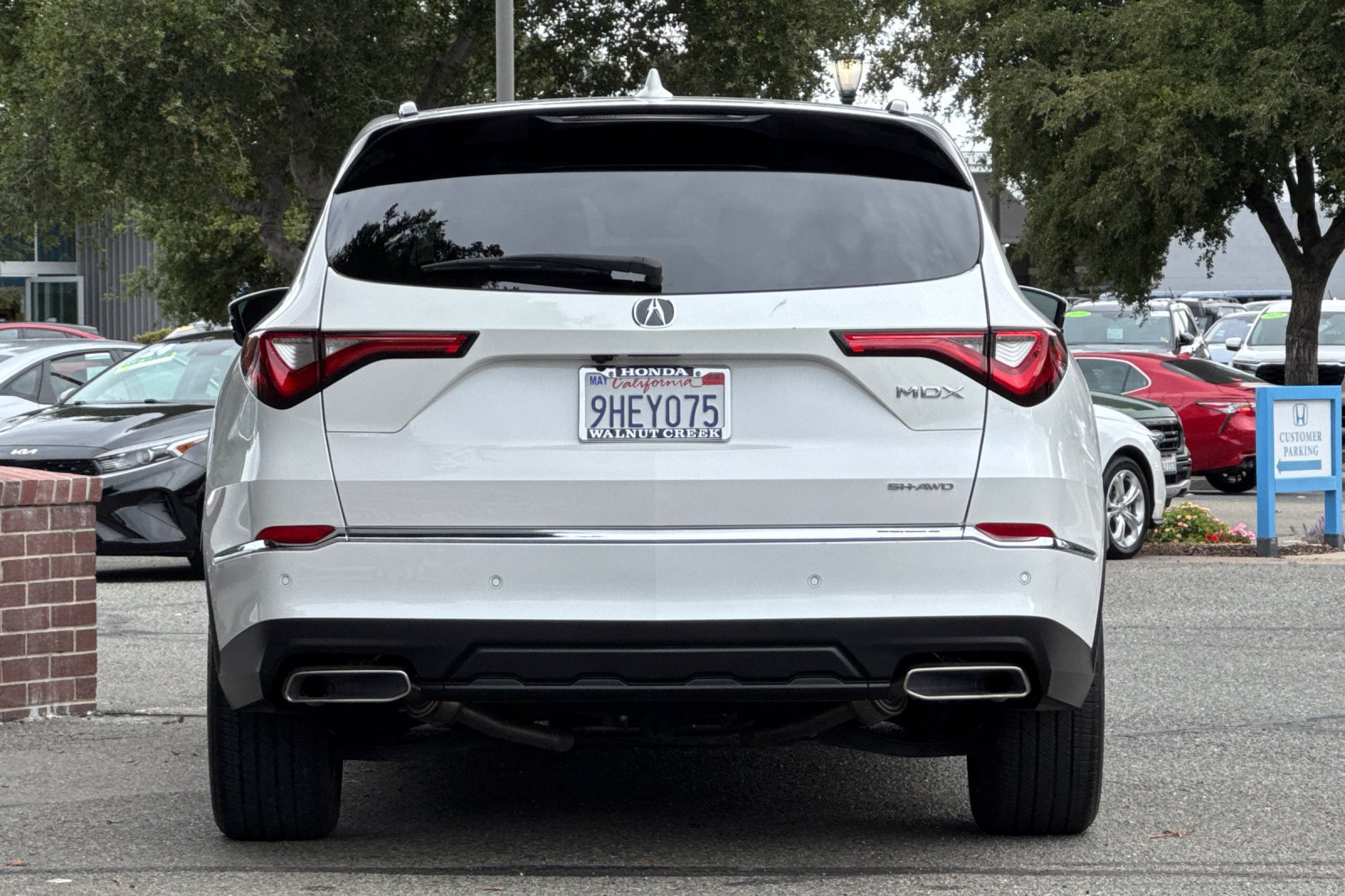 Used 2023 Acura MDX w/ Advance Package AWD/4WD image 5