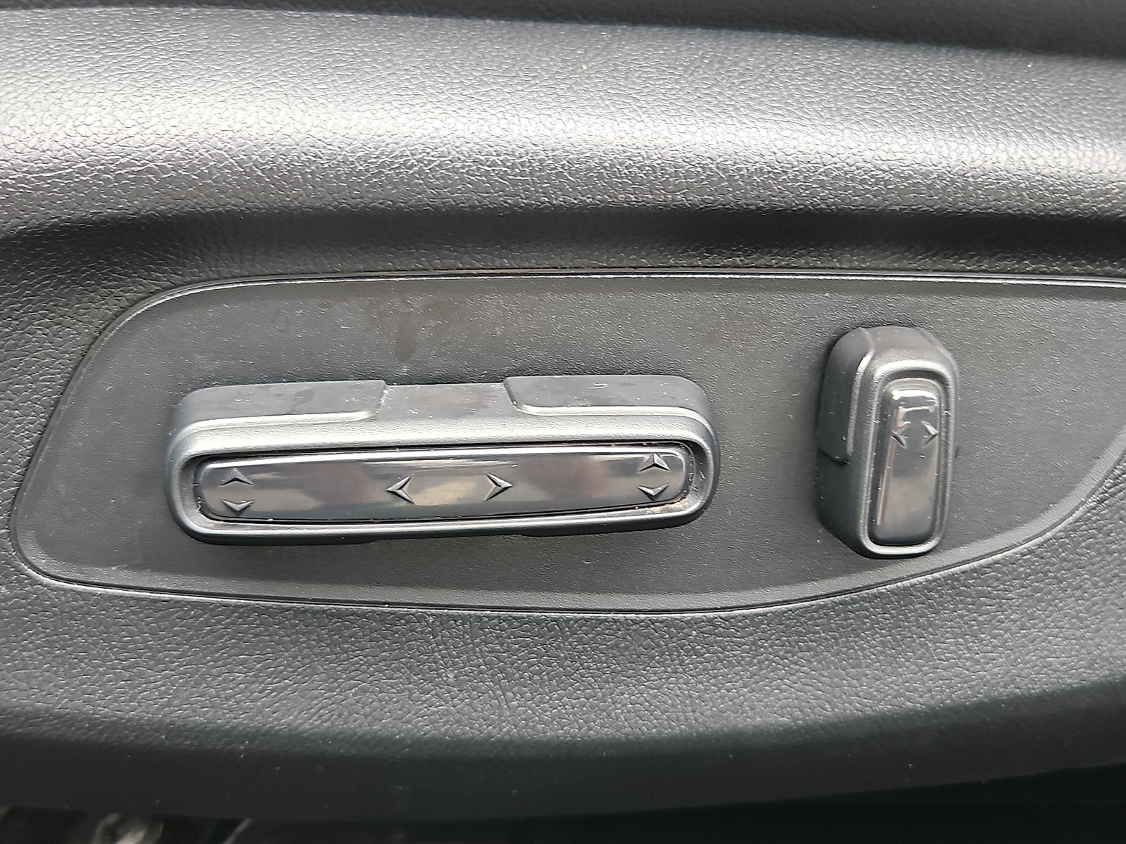 Used 2023 Honda Civic EX-L image 27